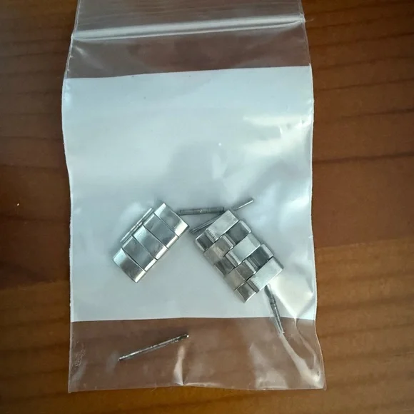 L@@K!! Michele Urban Mini Unisex Watch - Picture 6 of 7